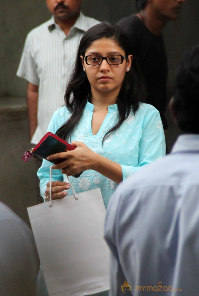 Priyanka Chopra's Father's Condolence Meet Gallery 