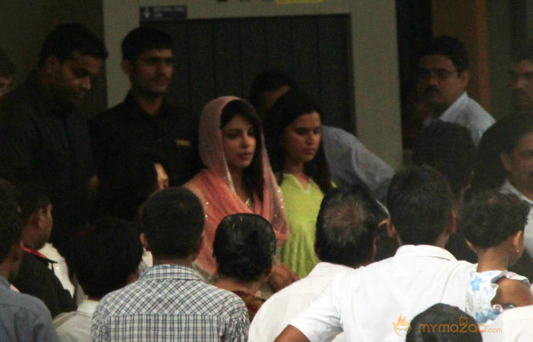 Priyanka Chopra's Father's Condolence Meet Gallery 