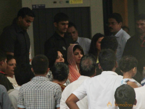 Priyanka Chopra's Father's Condolence Meet Gallery 