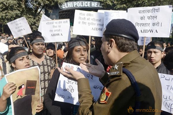 Protests against Delhi gang rape: Photos