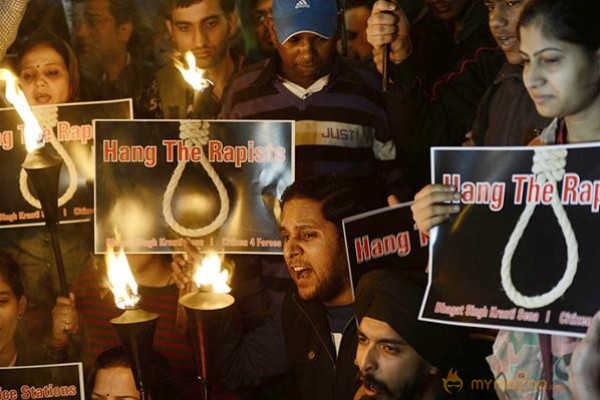 Protests against Delhi gang rape: Photos