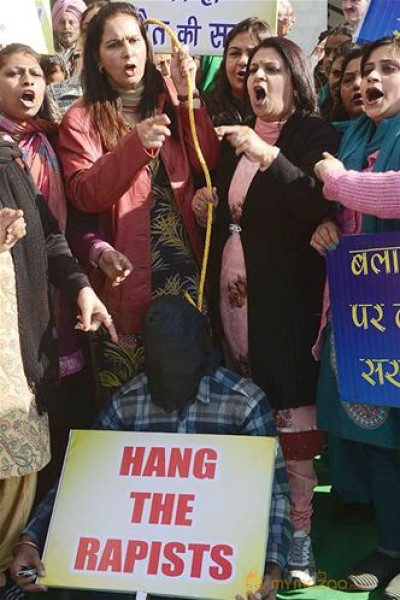 Protests against Delhi gang rape: Photos