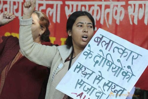 Protests against Delhi gang rape: Photos