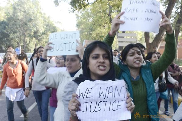 Protests against Delhi gang rape: Photos