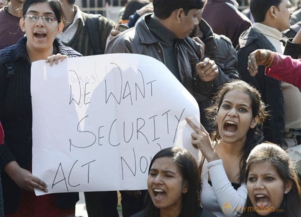 Protests against Delhi gang rape: Photos