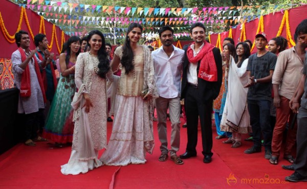 Raanjhanaa Movie Team Press Meet 