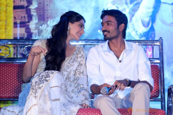Raanjhanaa Movie Team Press Meet 