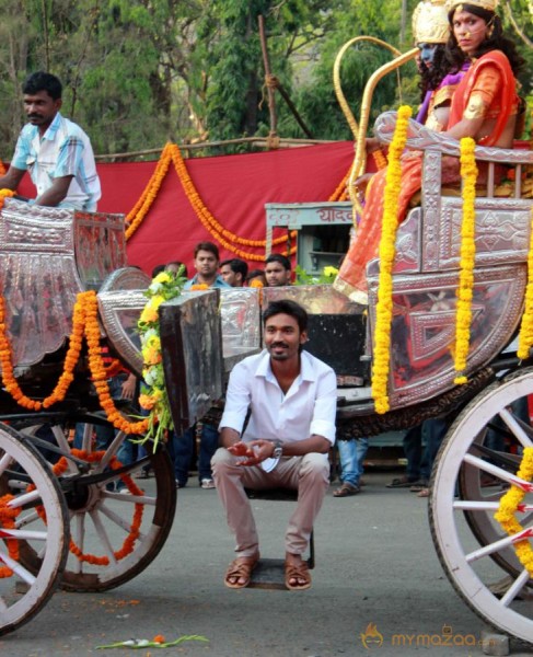 Raanjhanaa Movie Team Press Meet 