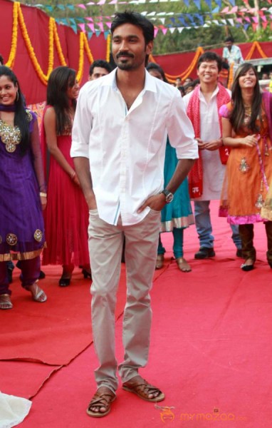 Raanjhanaa Movie Team Press Meet 