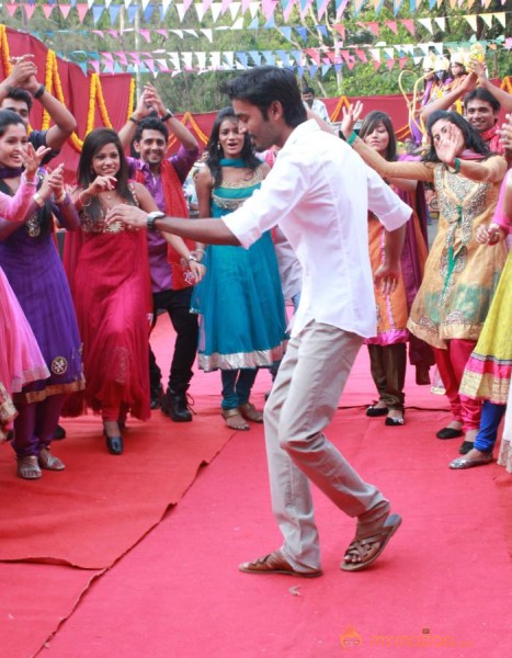 Raanjhanaa Movie Team Press Meet 