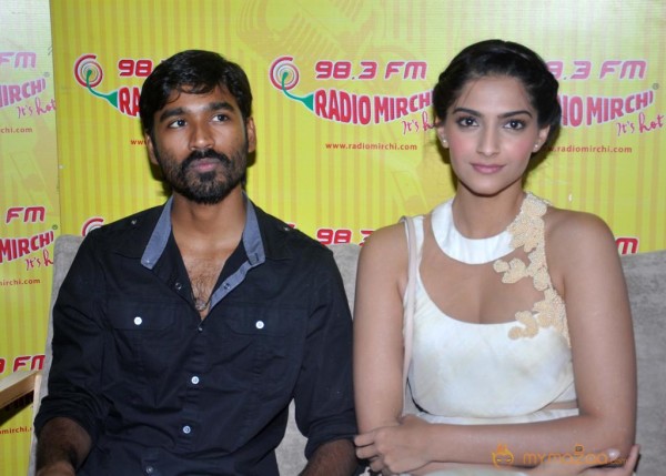 Raanjhanaa Music Launch At Radio Mirchi  