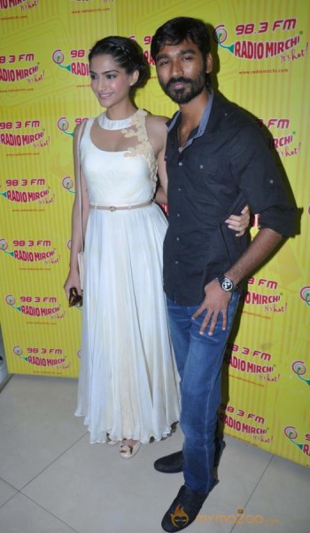 Raanjhanaa Music Launch At Radio Mirchi  