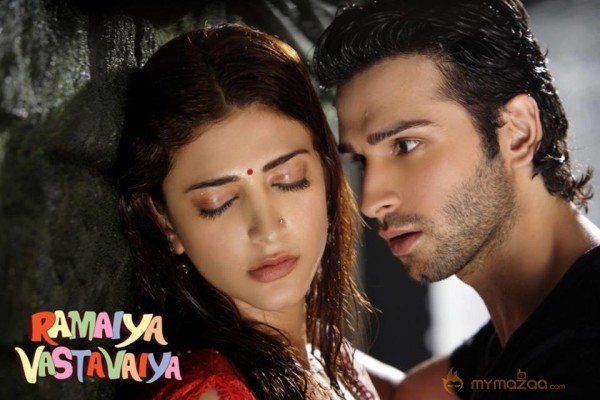 Ramaiya Vastavaiya Movie Wallpapers 