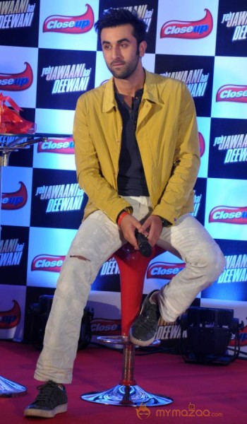 Ranbir & Deepika Launch Close Up Dental Care Products 