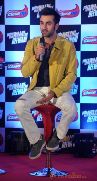 Ranbir & Deepika Launch Close Up Dental Care Products 