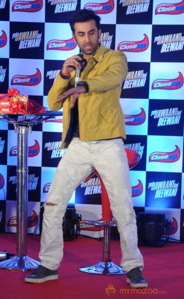 Ranbir & Deepika Launch Close Up Dental Care Products 