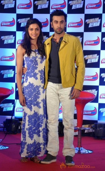Ranbir & Deepika Launch Close Up Dental Care Products 