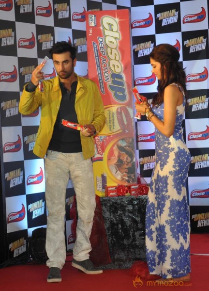 Ranbir & Deepika Launch Close Up Dental Care Products 