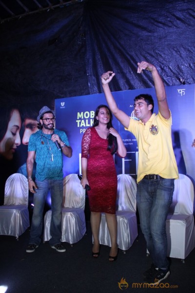 Ranveer Singh and Sonakshi Sinha  LOOTERA photos