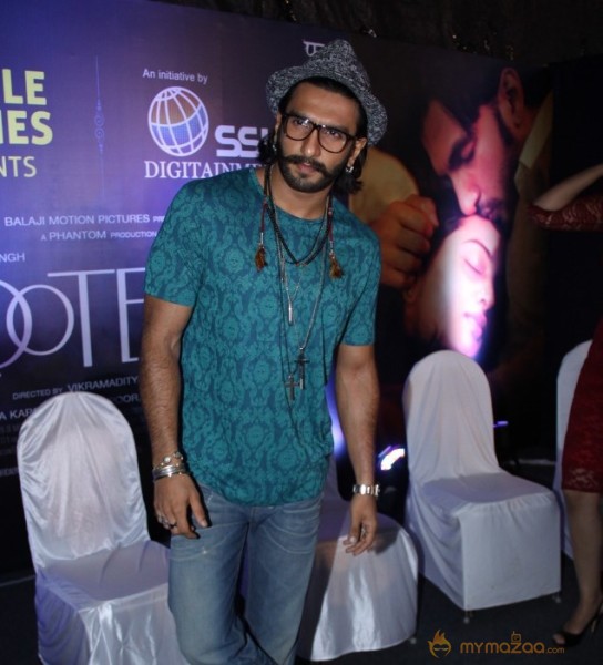 Ranveer Singh and Sonakshi Sinha  LOOTERA photos
