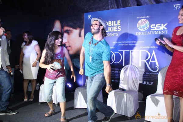 Ranveer Singh and Sonakshi Sinha  LOOTERA photos