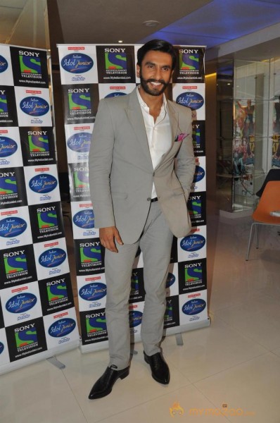 Ranveer Singh & Sonakshi Sinha Latest Photos