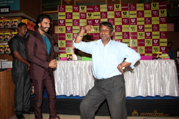 Ranveer & Sonakshi Launch Mills & Boon Novels 