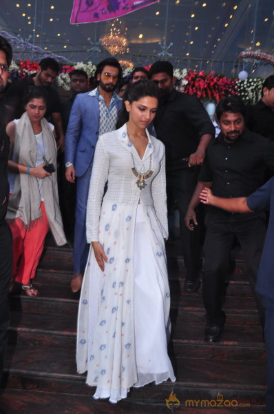 Ravneer, Deepika Promote Ramleela In Hyderabad