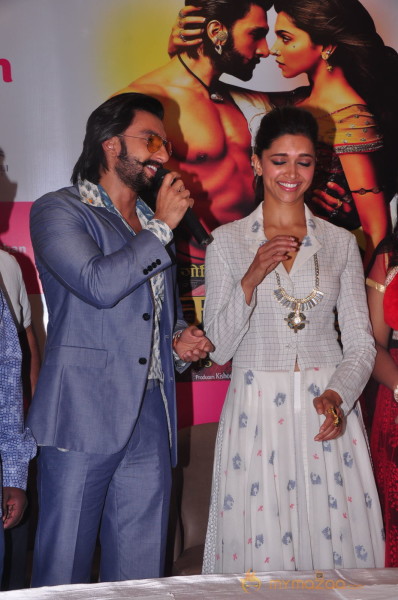 Ravneer, Deepika Promote Ramleela In Hyderabad