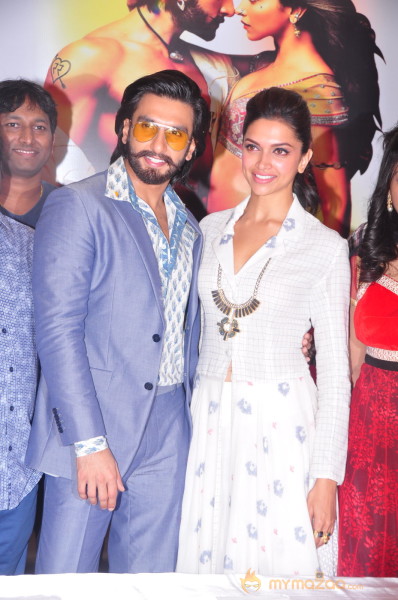 Ravneer, Deepika Promote Ramleela In Hyderabad