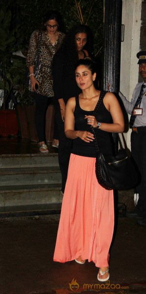 Saif & Kareena Snapped At Dewan's New Restaurant 