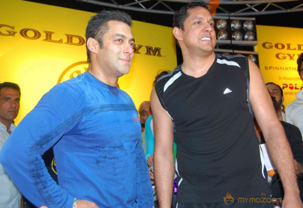 Salman at gold gym - Gallery 