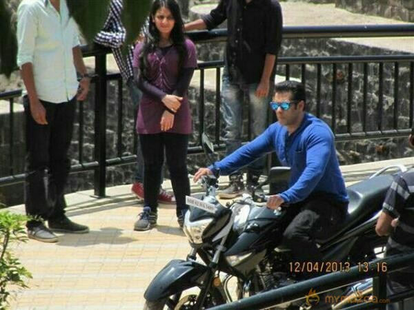 Salman Khan Mental Movie Working Stills