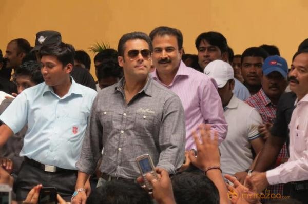 Salman Khan Mental Movie Working Stills