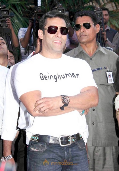 Salman Khan Launch Kingfisher Calendar