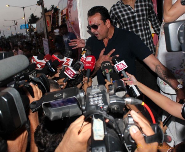 Sanjay Dutt Launch Mobile Mammography Unit 