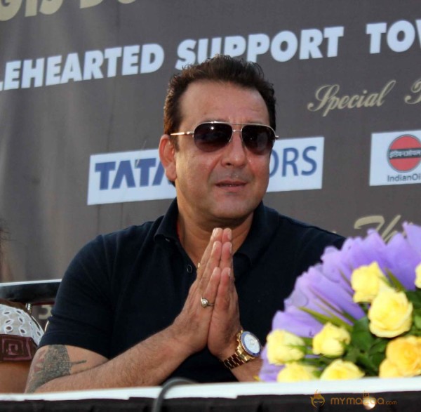 Sanjay Dutt Launch Mobile Mammography Unit 