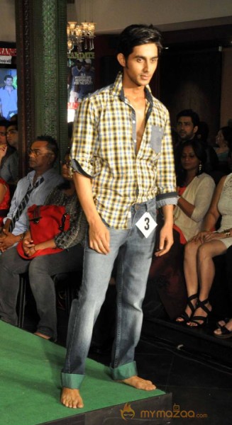 Sashaying Fashion Show Event 