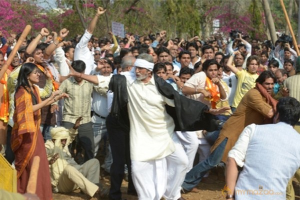 Satyagraha Movie Latest Photo Gallery