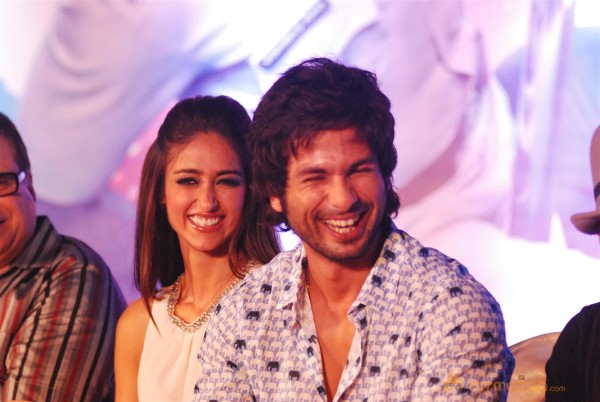 Shahid kapoor And Ileanadcruz At Phata Poster Release