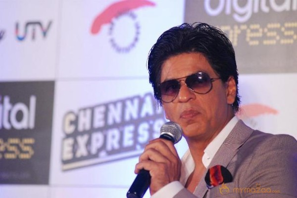 Shahrukh Khan Launches Chennai Express Mobile