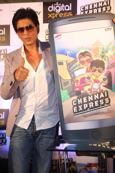 Shahrukh Khan Launches Chennai Express Mobile