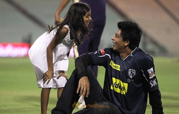 Shahrukh khan and family at IPL