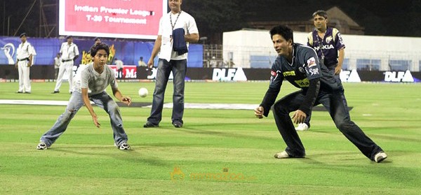 Shahrukh khan and family at IPL