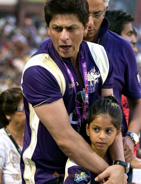 Shahrukh khan and family at IPL
