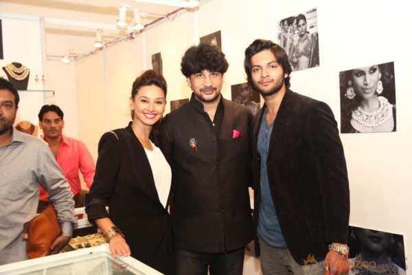 Shibani Dandekar- Ali Fazal At Femina Carnival 2013 