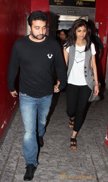 Shilpa Shetty and Raj Kundra Snapped 