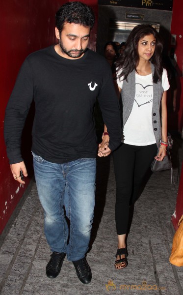 Shilpa Shetty and Raj Kundra Snapped 