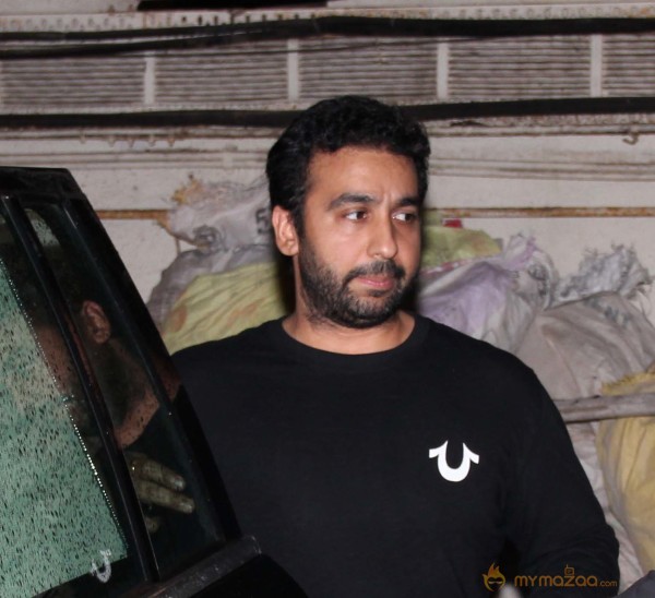 Shilpa Shetty and Raj Kundra Snapped 