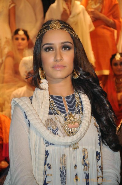 Shraddha Ramp Walk For Jabong PP Collection